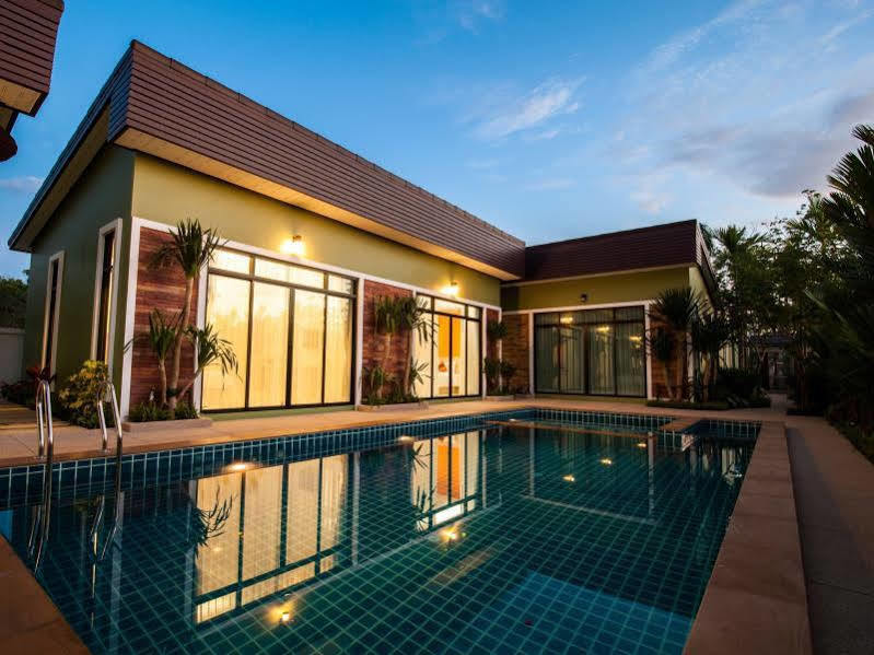 Jinda Resort Nai Yang Beach Buitenkant foto